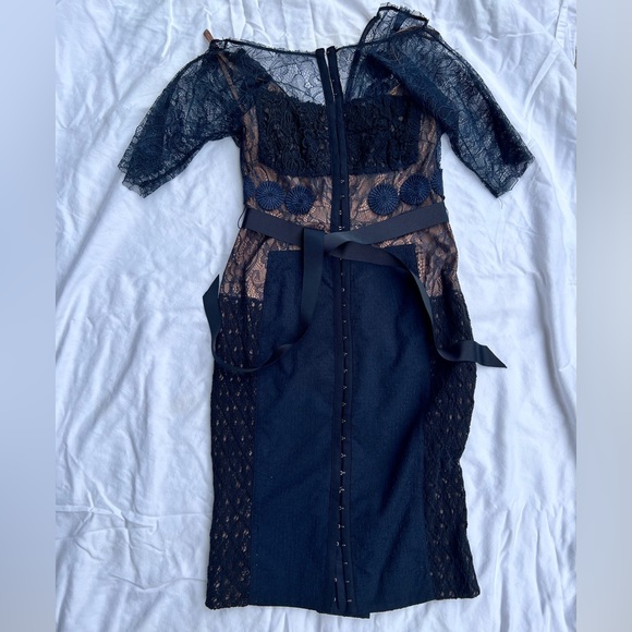 ANTHROPOLOGIE Byron Lars Beguile Navy Carissima Floral Lace Sheath Dress 0 - Picture 6 of 6